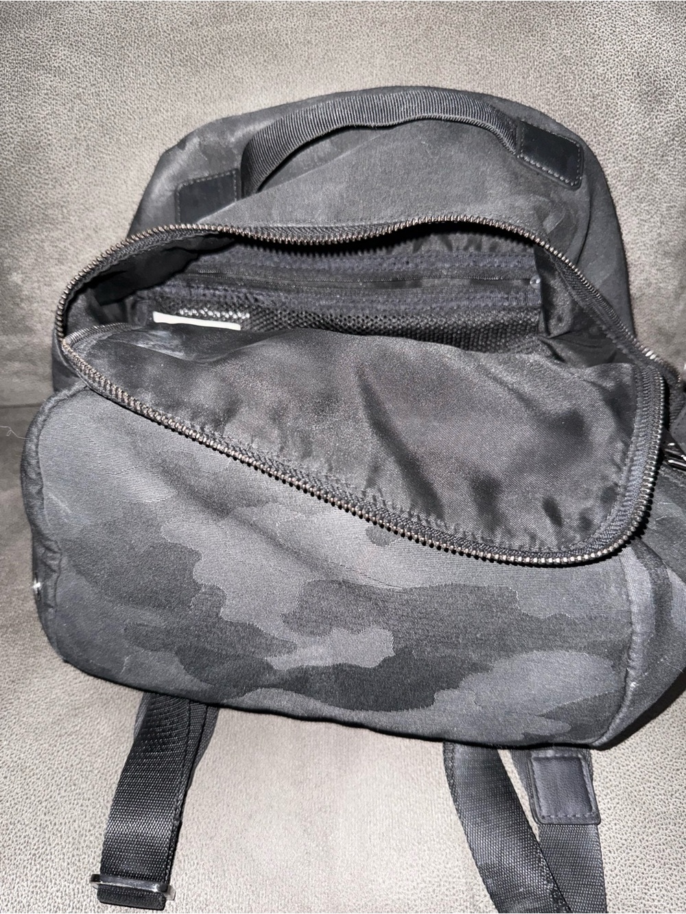 Lululemon small backpack - Picture 3 of 5